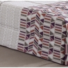 detalle textil de cama juvenil EIBAR color lila